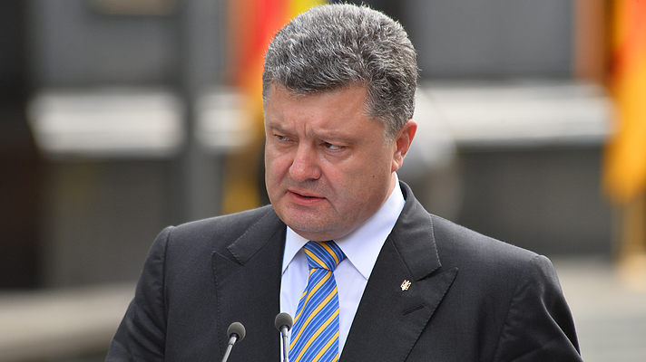 Ukraine : La loi anticommuniste signée par Porochenko