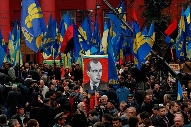 "L'adoption de la loi interdisant le communisme en Ukraine correspond à la légalisation du fascisme" (DNR)