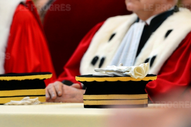 Maintien de l'ordre : la liberté de manifester attaquée