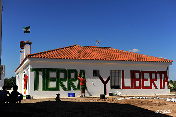 Juan Manuel Sánchez Gordillo (IU) réélu à Marinaleda, cette petite Cuba andalouse