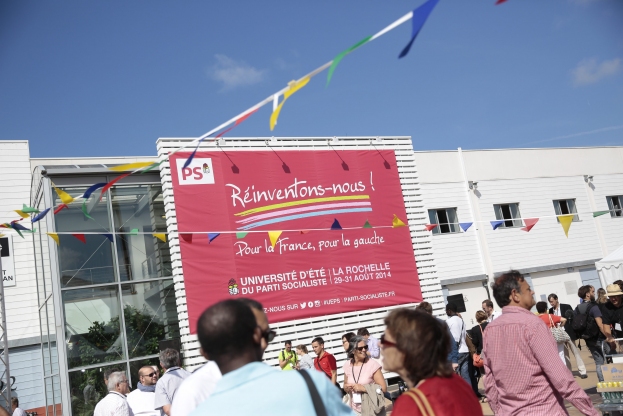 Le PS emploie des salariés low-cost pour son université d'été Le PS emploie des salariés low-cost pour son université d'été