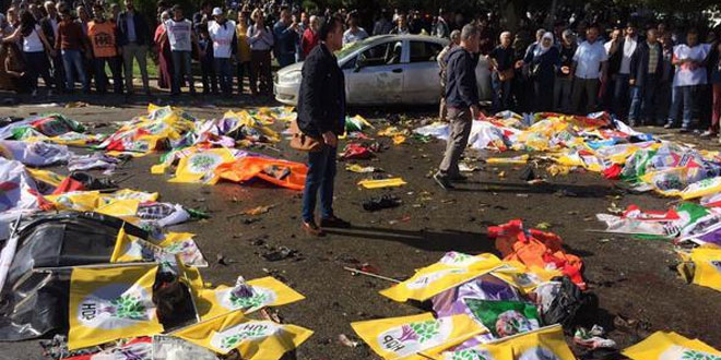 Attentat d'Ankara : "Paris doit cesser son soutien à la politique d'Erdogan" (PCF)