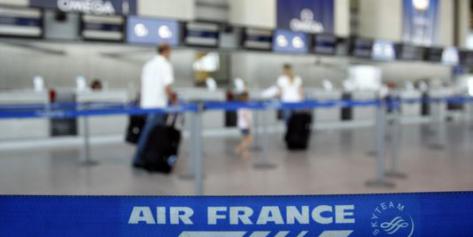 Air France: rassemblement de soutien aux salariés interpellés