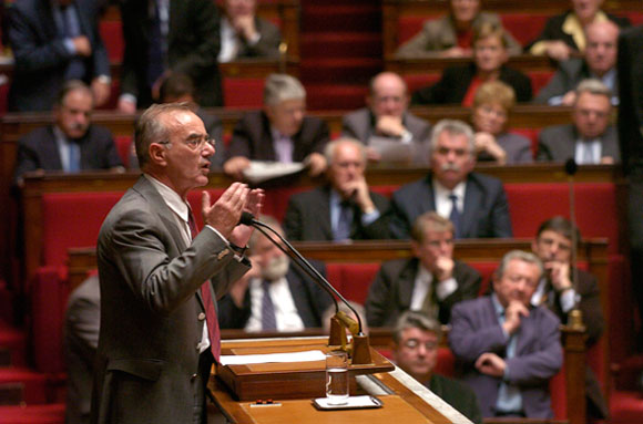 François Asensi (FdG) : "Allez-vous suspendre le CICE d’Air France ?" François Asensi (FdG) : "Allez-vous suspendre le CICE d’Air France ?"