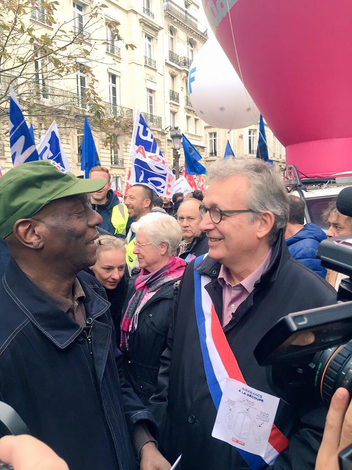 Air France : Le PCF présent à la manifestation Air France : Le PCF présent à la manifestation
