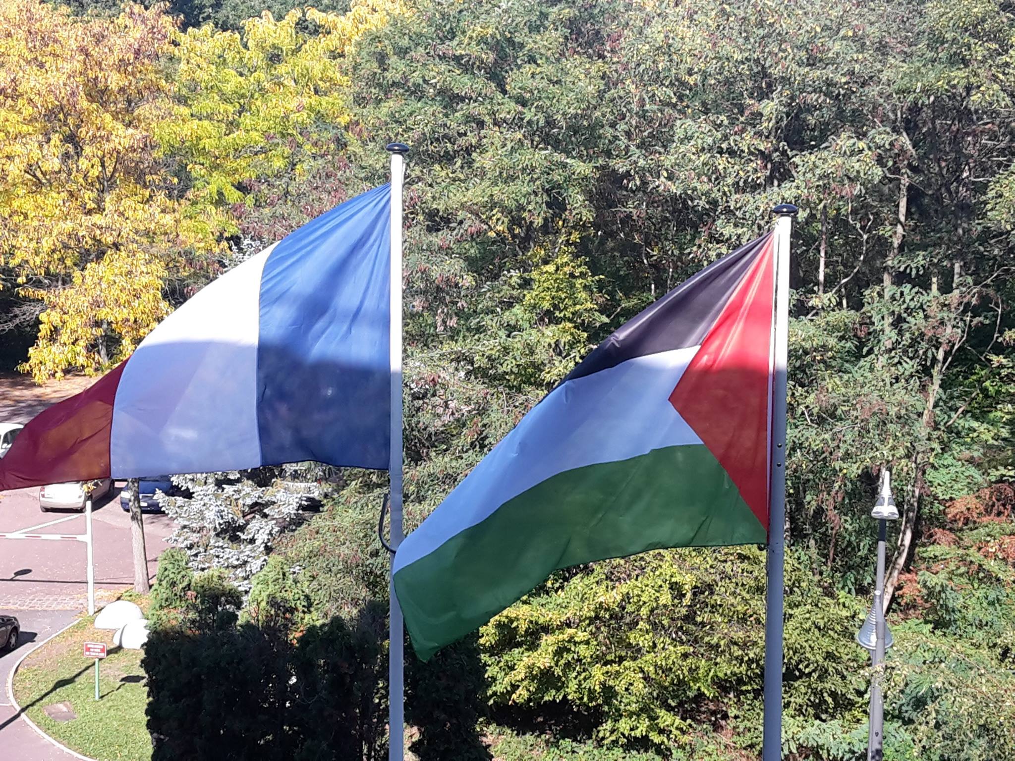 Seine-Saint Denis: Des drapeaux palestiniens hissés sur des mairies communistes