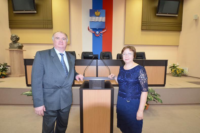 Depuis la fin des années 90 il n'y avait plus de députés communistes à Kaluga (Russie) Depuis la fin des années 90 il n'y avait plus de députés communistes à Kaluga (Russie)