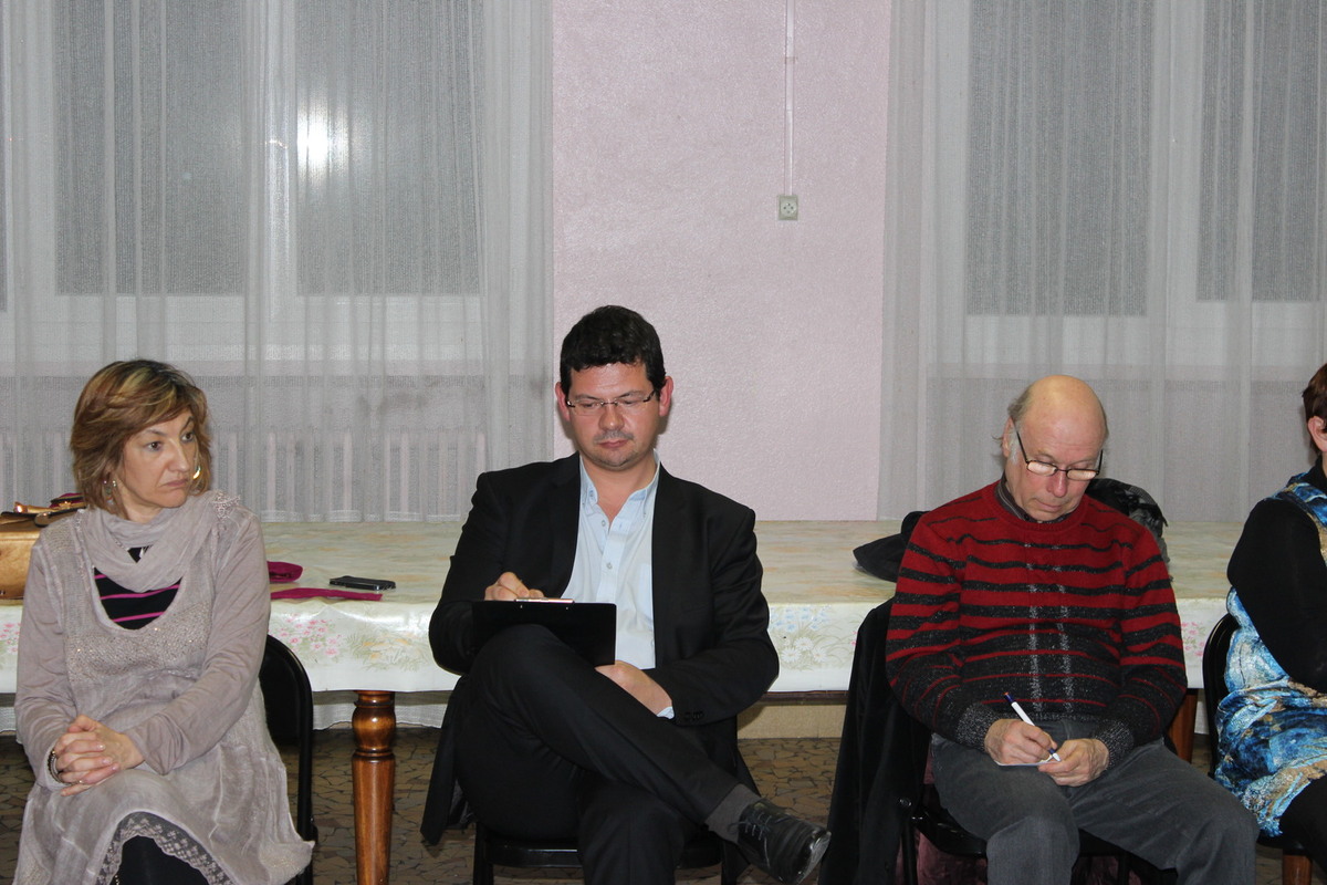 Emprunts toxiques : la commune communiste d'Unieux lance un référendum auprès de ses habitants Emprunts toxiques : la commune communiste d'Unieux lance un référendum auprès de ses habitants