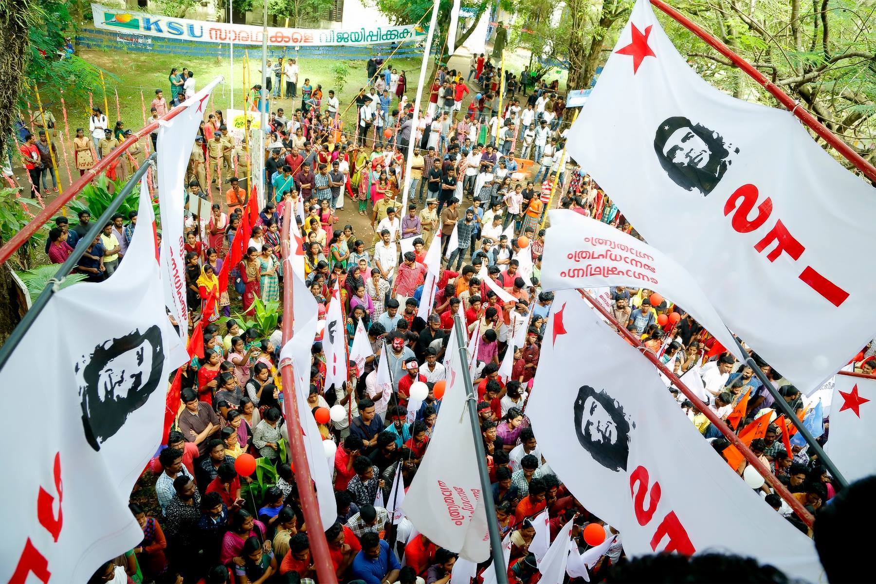 Inde : Les étudiants communistes triomphent aux élections universitaires du Kérala