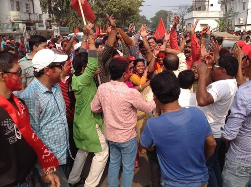 Victoire écrasante des communistes aux municipales du Tripura (Inde)