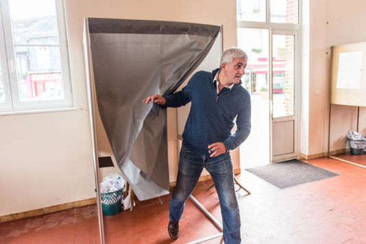 La région Normandie passe à droite pour 4752 voix, 5 élus Front de gauche