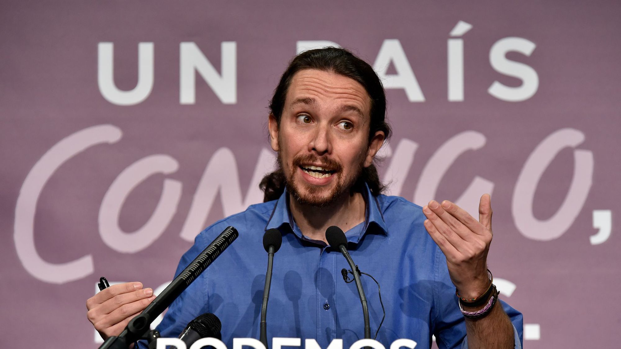 Espagne: Podemos tend la main aux socialistes pour bloquer l'investiture de Rajoy Espagne: Podemos tend la main aux socialistes pour bloquer l'investiture de Rajoy