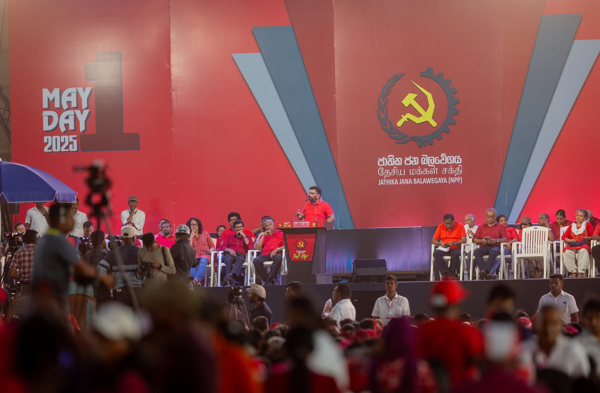 Le Sri Lanka se tourne vers les partis de gauche d'Asie pour l'aider à résoudre la crise