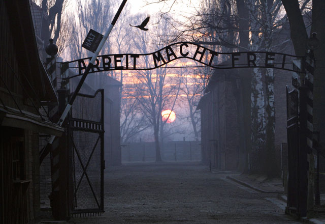 Le 27 janvier 1945, le camp d'Auschwitz était libéré par les soviétiques