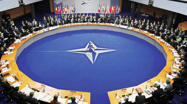 Proposition de résolution des députés PCF, visant à sortir la France de l'OTAN