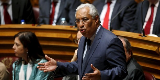 Portugal: la gauche adopte son premier budget