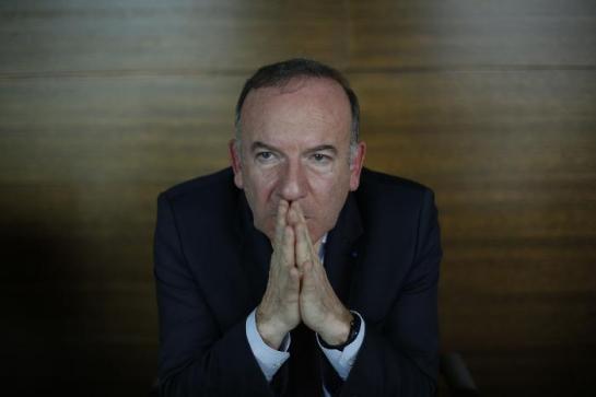 Loi Travail : les sms de menaces de Gattaz à la présidente de la CFE-CGC Loi Travail : les sms de menaces de Gattaz à la présidente de la CFE-CGC