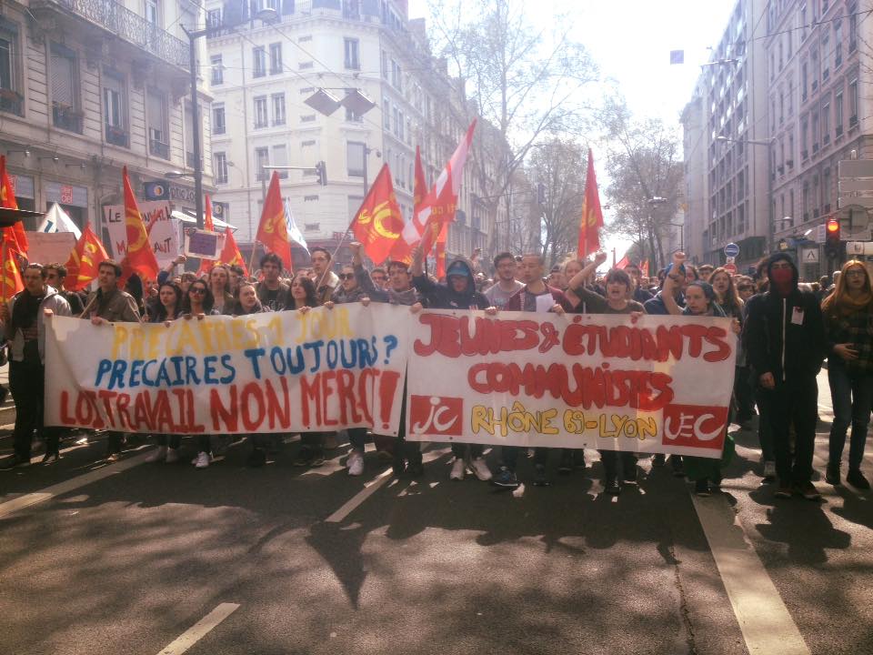 La mobilisation des jeunes et de la population peut mener au retrait de la loi travail (PCF) La mobilisation des jeunes et de la population peut mener au retrait de la loi travail (PCF)