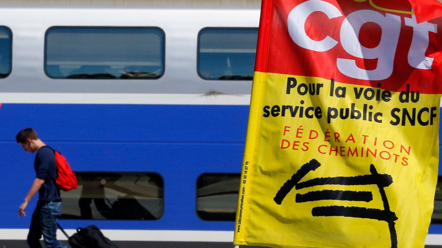 Les cheminots mobilisés pour défendre l'avenir d'un grand service public ferroviaire (PCF) Les cheminots mobilisés pour défendre l'avenir d'un grand service public ferroviaire (PCF)