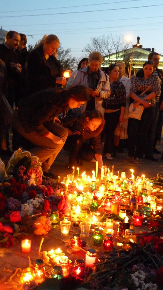 Donetsk (DNR) commémore la tragédie d'Odessa Donetsk (DNR) commémore la tragédie d'Odessa