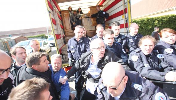 Expulsion locative : Non à l'acharnement contre les élus PCF d'Avion (Pierre Laurent)