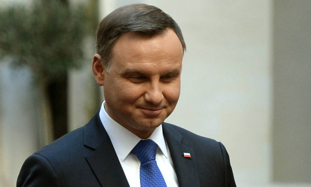 La Pologne interdit toute référence au communisme dans l'espace public La Pologne interdit toute référence au communisme dans l'espace public