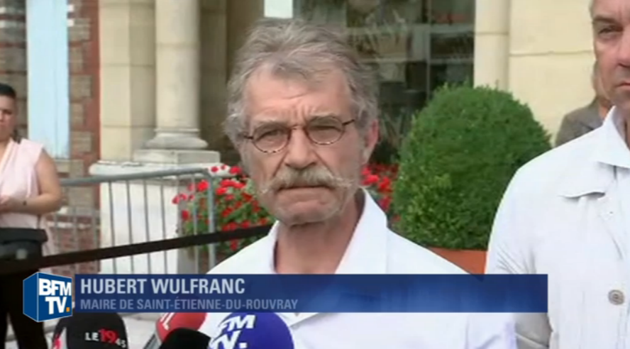Saint-Etienne-du-Rouvray: l'émouvante réaction du maire PCF de la commune Saint-Etienne-du-Rouvray: l'émouvante réaction du maire PCF de la commune