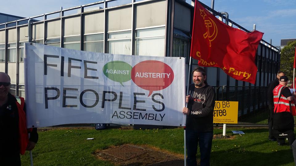 Ecosse : Ils veulent continuer à faire flotter le drapeau rouge Ecosse : Ils veulent continuer à faire flotter le drapeau rouge