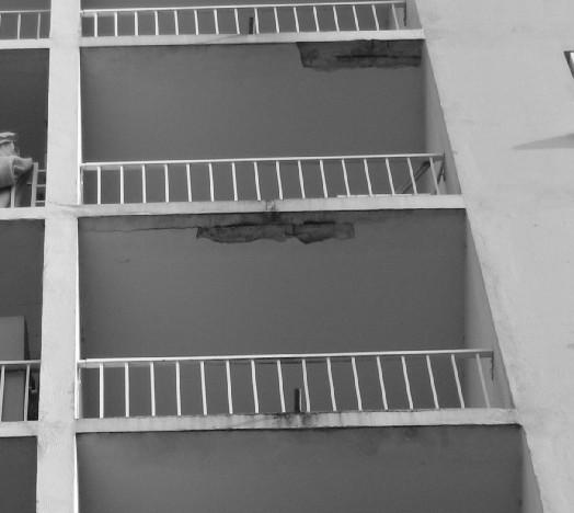 Partout le béton craque