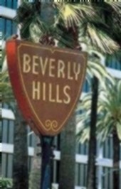 Beverly Hills : un puits de pétrole dans la cour de récré