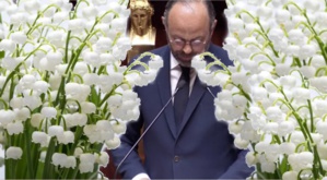 Philippe met fin à la liberté de réunion Philippe met fin à la liberté de réunion