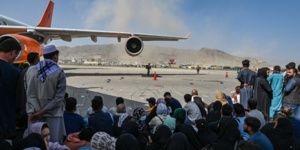 La Grande-Bretagne et la France demandent à l'ONU de créer une zone de sécurité autour de l'aéroport de Kaboul