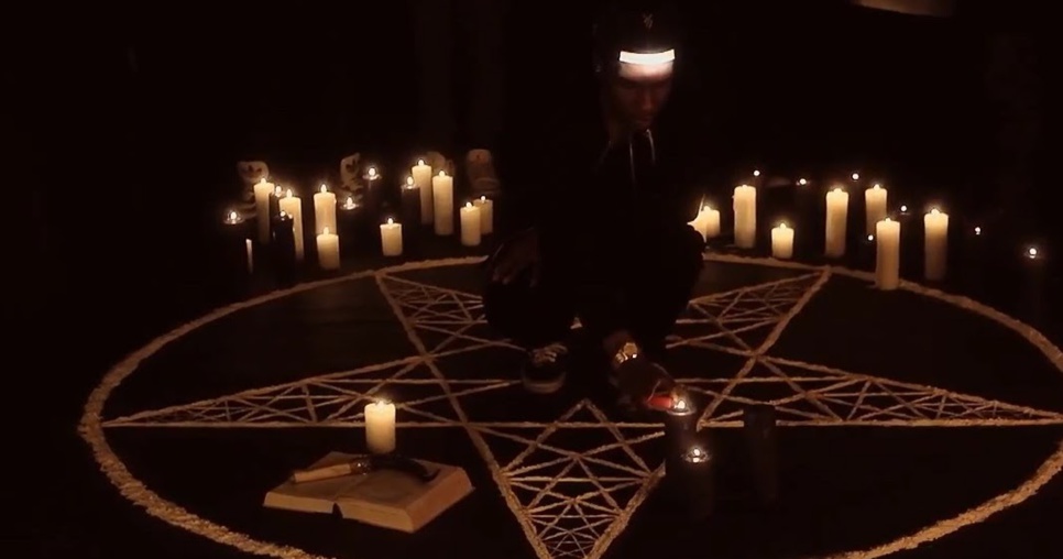 KAMANO,marabout voyant médium,retour affectif à Redon,Vierzon,Issoudun en France KAMANO,marabout voyant médium,retour affectif à Redon,Vierzon,Issoudun en France