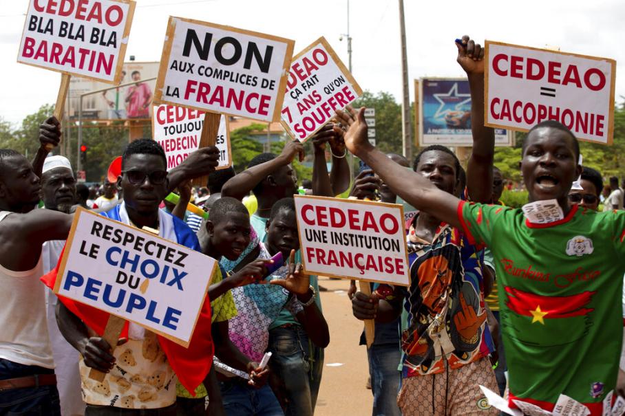 Centrafrique, Mali, Burkina-Faso, : En Afrique, la France en disgrâce