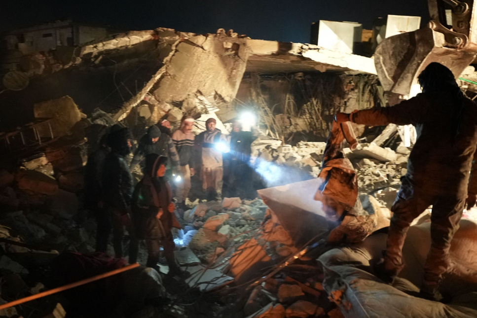 Séisme en Turquie et en Syrie : Un bébé de 21 jours retrouvé vivant après six jours sous les décombres.