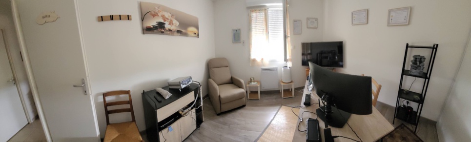 Découvrez un cabinet de naturopathie un peu particulier au cœur du village de Molles (03) en Montagne Bourbonnaise, équipé des technologies les plus récentes. Découvrez un cabinet de naturopathie un peu particulier au cœur du village de Molles (03) en Montagne Bourbonnaise, équipé des technologies les plus récentes.