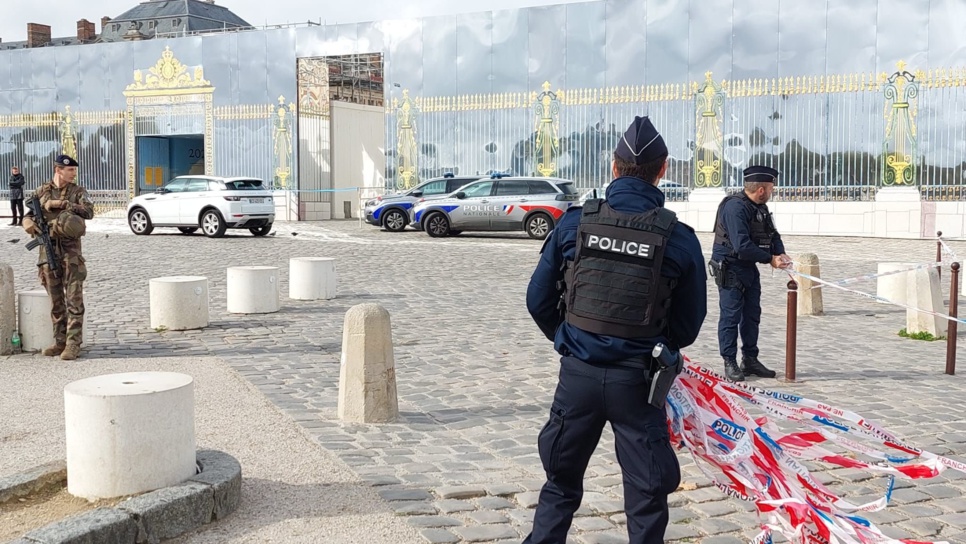 Deux Policiers des Yvelines en Garde à Vue Après Avoir Tiré sur un Conducteur : Les Détails de l'Affaire