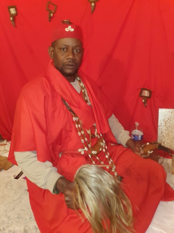 Karan Sankoumba grand marabout et voyant medium dans le Val-de-Marne 94 pour lancer un sort d'amour Karan Sankoumba grand marabout et voyant medium dans le Val-de-Marne 94 pour lancer un sort d'amour