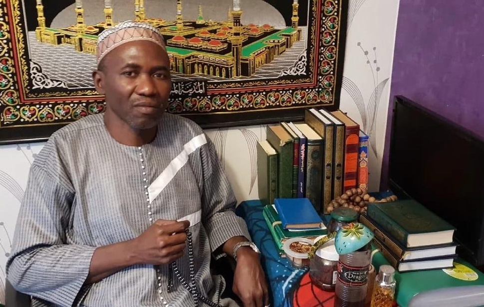 Mohamed SAKHO Marabout Voyant Guérisseur En Guinée Conakry Tel. et Whatsapp 00224 62 77 99 172 Mohamed SAKHO Marabout Voyant Guérisseur En Guinée Conakry Tel. et Whatsapp 00224 62 77 99 172