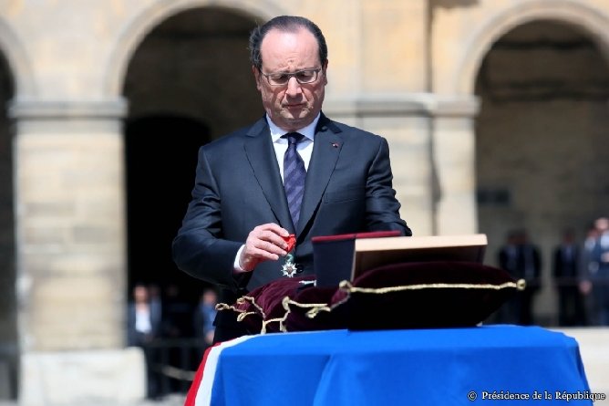Hollande pourra-t-il être candidat aux présidentielles 2017?