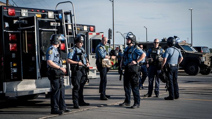 USA: la ville de Minneapolis annonce vouloir "démanteler" sa police