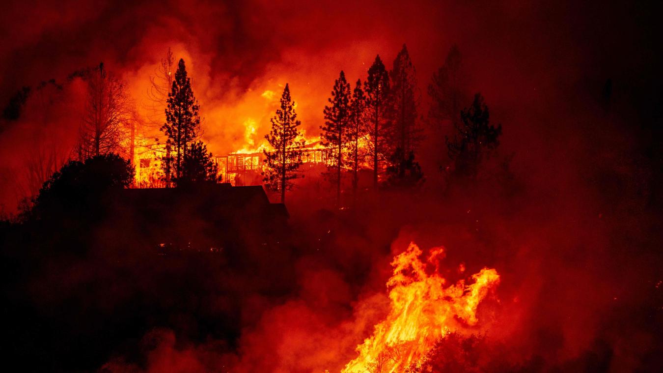 La Californie brûle un État en feu