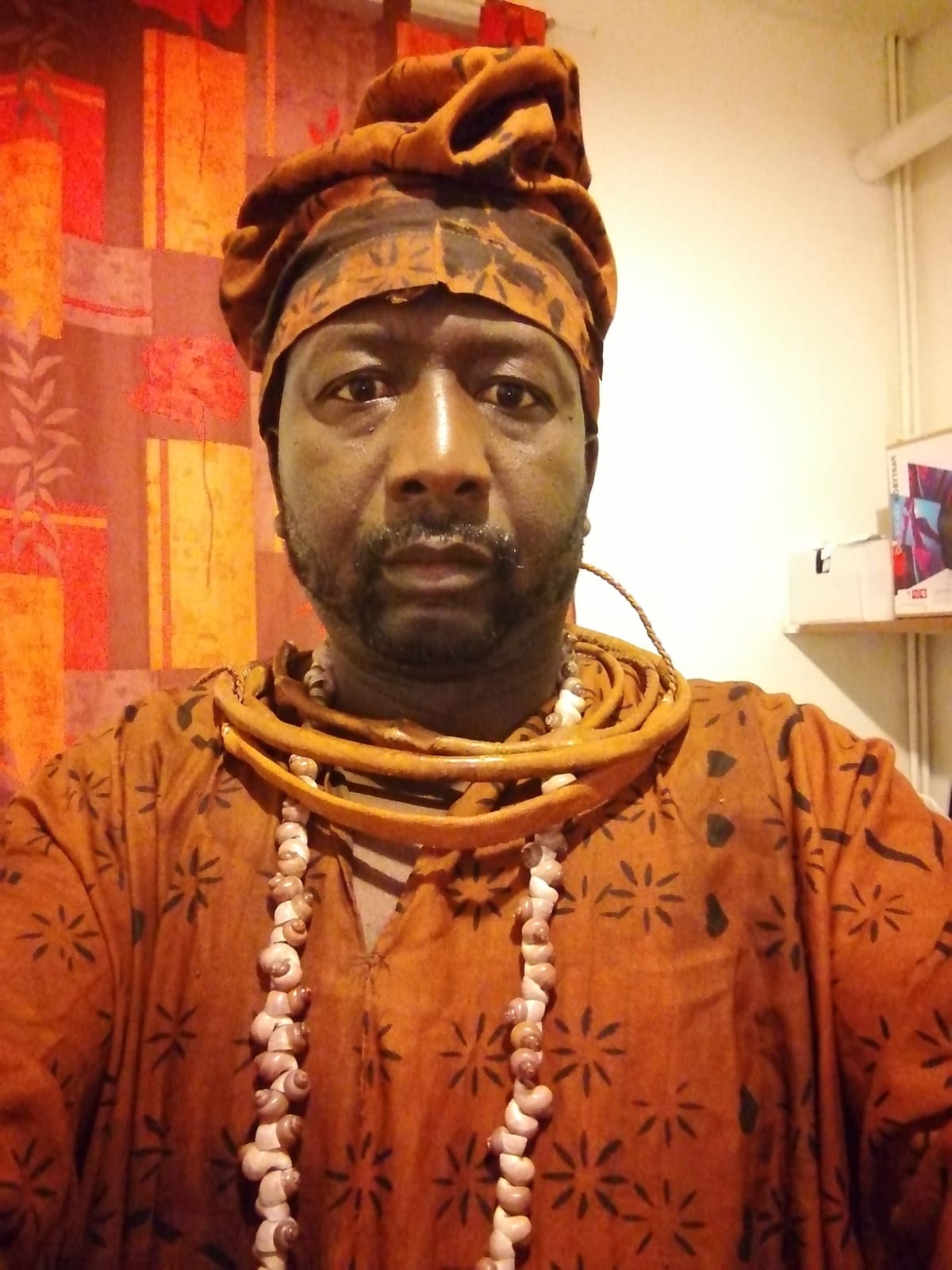 Professeur LAMINE Marabout voyant Médium Sérieux, Tel ou Whatsapp : 07 51 34 58 00, à Challans, La-Roche-sur-Yon, en Vendée, Marabout africain de confiance spécialiste en travaux occultes et rituel de retour affectif puissant