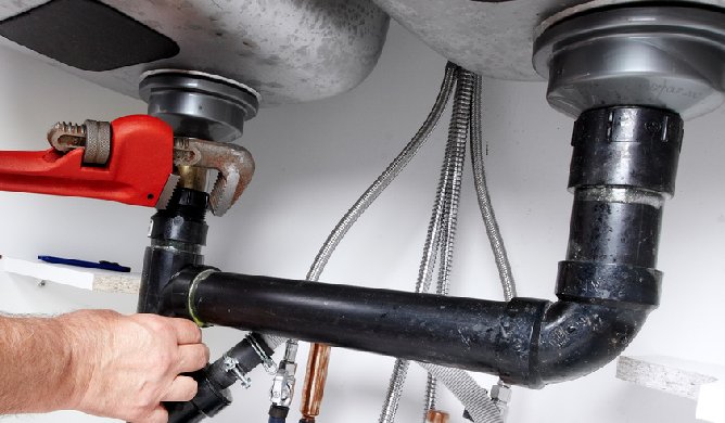 Dégorgement par plombier Paris 06 35 45 28 28