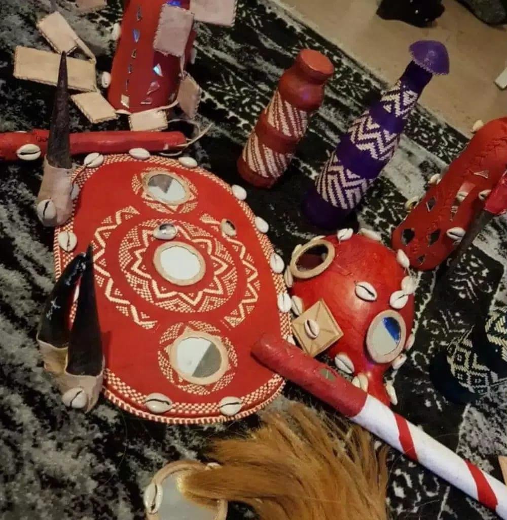 Le Pr NFA est marabout medium sorcier vaudou en Martinique: Fort-de-France et Lamentin