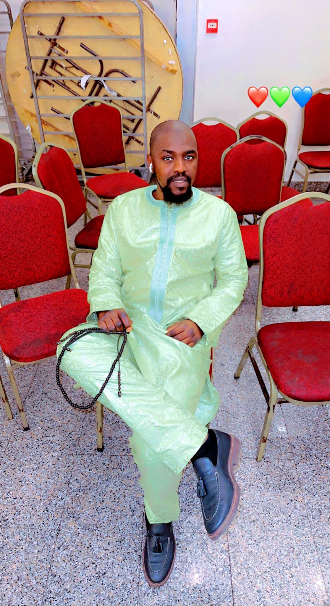 Mr GASSAMA, Voyant Médium Marabout Sorcier Féticheur reconnu à Bernay, Pont-de-l'Arche 🌟  Votre guide spirituel en Normandie 📞 Téléphone et WhatsApp : 07 55 00 61 02