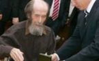 Actu Monde : Hommage funèbre à l'écrivain russe Alexandre Soljenitsyne