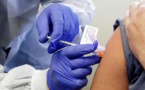 COVID-19 : Le Royaume-Uni donne son feu vert au vaccin Oxford-AstraZeneca