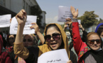 Les talibans mettent fin à une manifestation pour les droits des femmes par des "violences sanglantes et des gaz lacrymogènes"