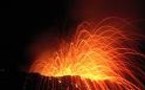 Le Piton de La Fournaise en éruption à la Réunion